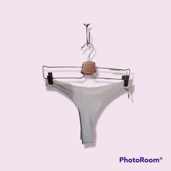 Shein Eyelet Bikini Set - Picture 3 of 6